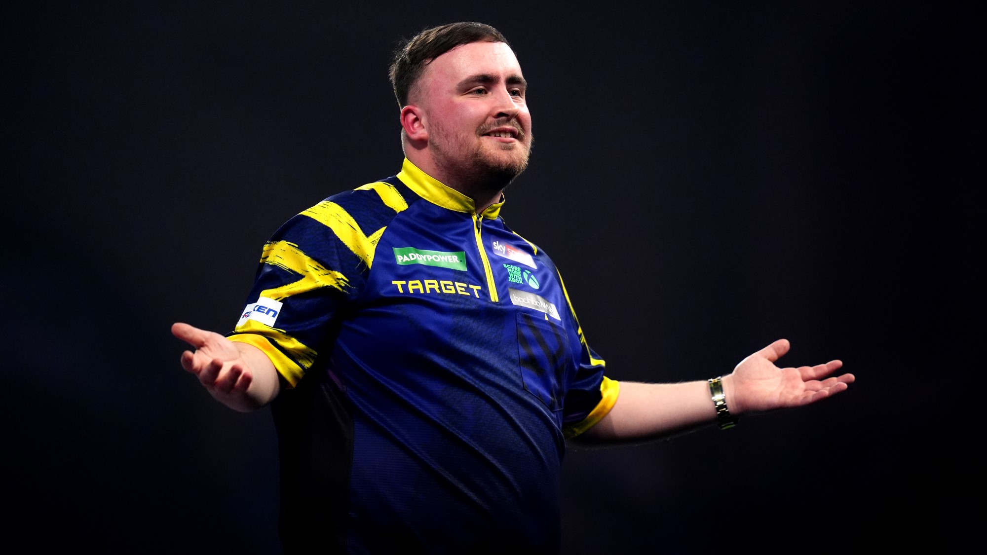 Luke Littler darts vb győzelem Rob Cross ellen majd beszólt a drukkereknek