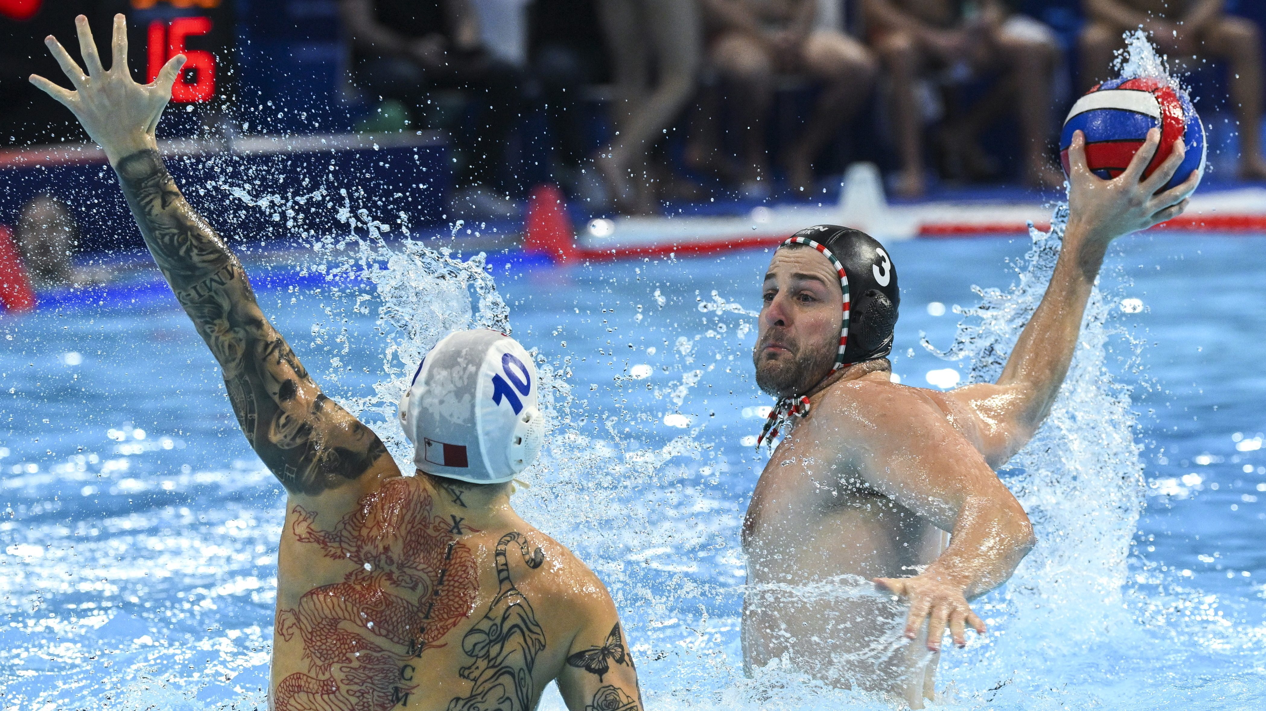 Manhercz Krisztián a medencében