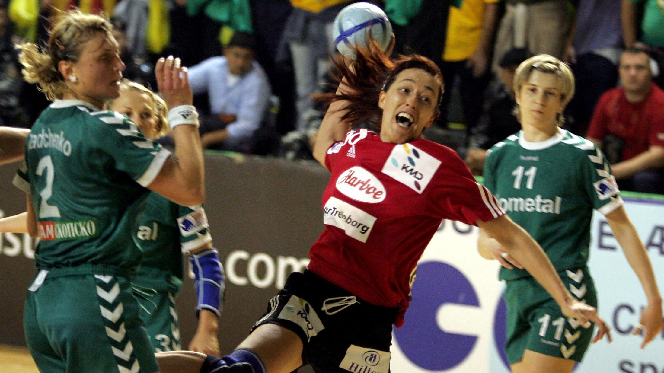 Valentina Radulovic (középen) a Slagelse játékosaként.