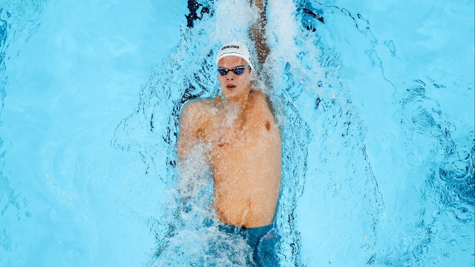 Kós Hubert, úszás