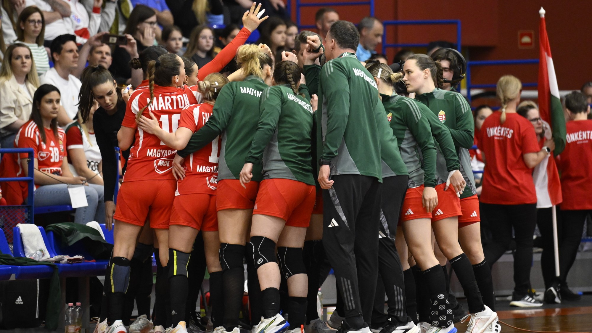 Magyarország Csehország női kézilabda leszedte a mezt az ellenfélről