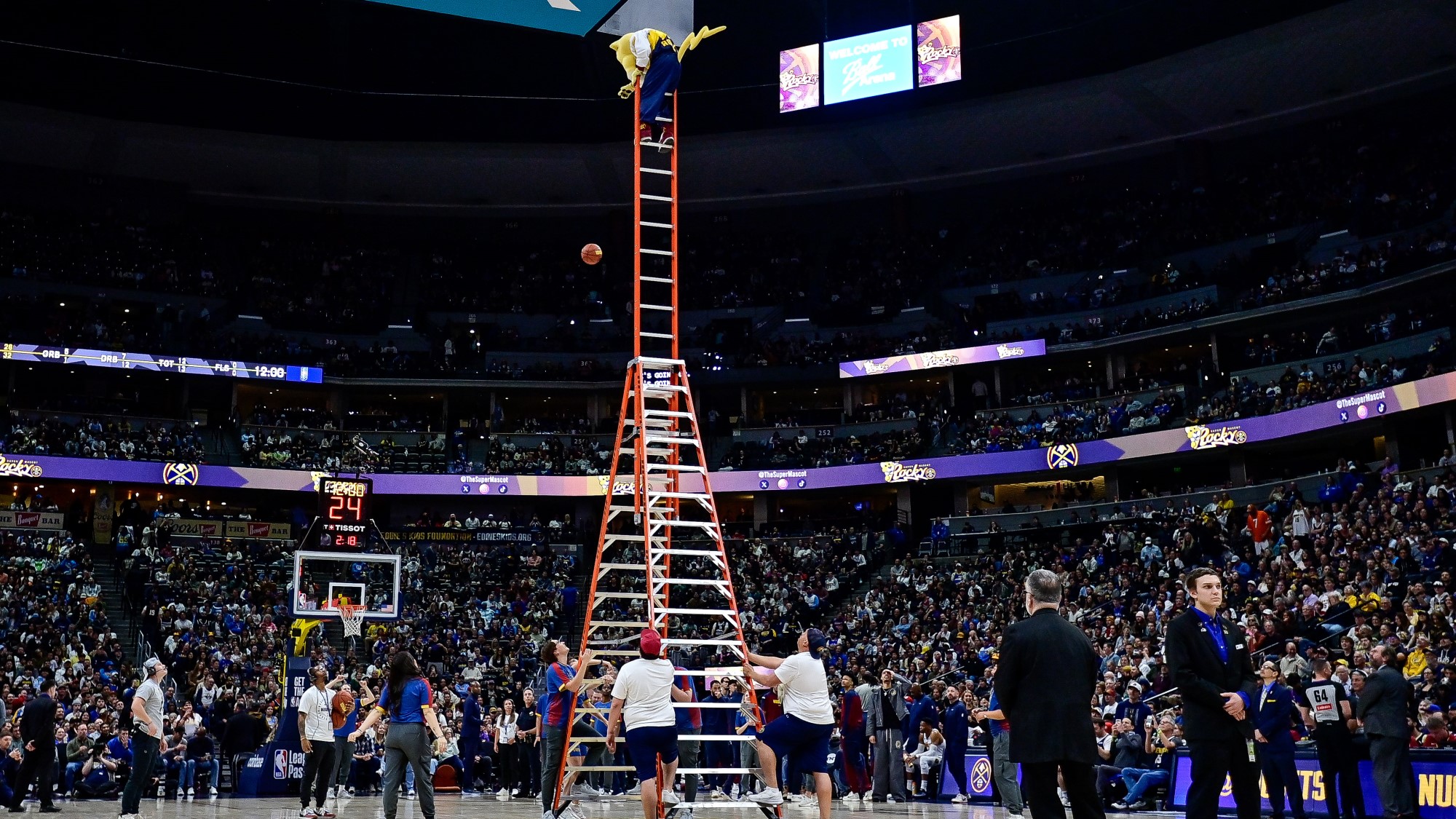 Rocky félpályás kosár denver nuggets kabalafigura nba