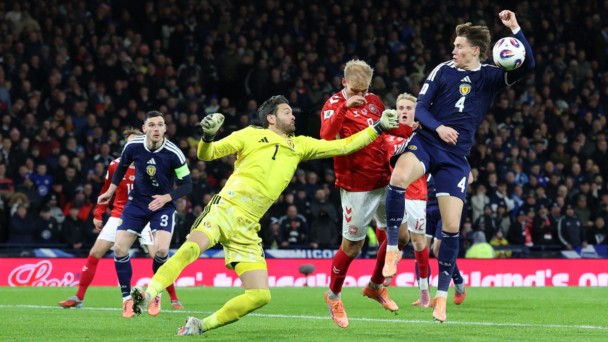 Craig Gordon és Scott McTominay is készülhet a vb-re.