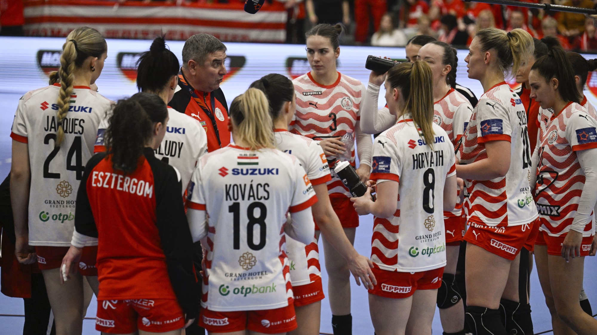 Elek Gábor és az Esztergom az Európa Liga bronzmeccsére készülhet.