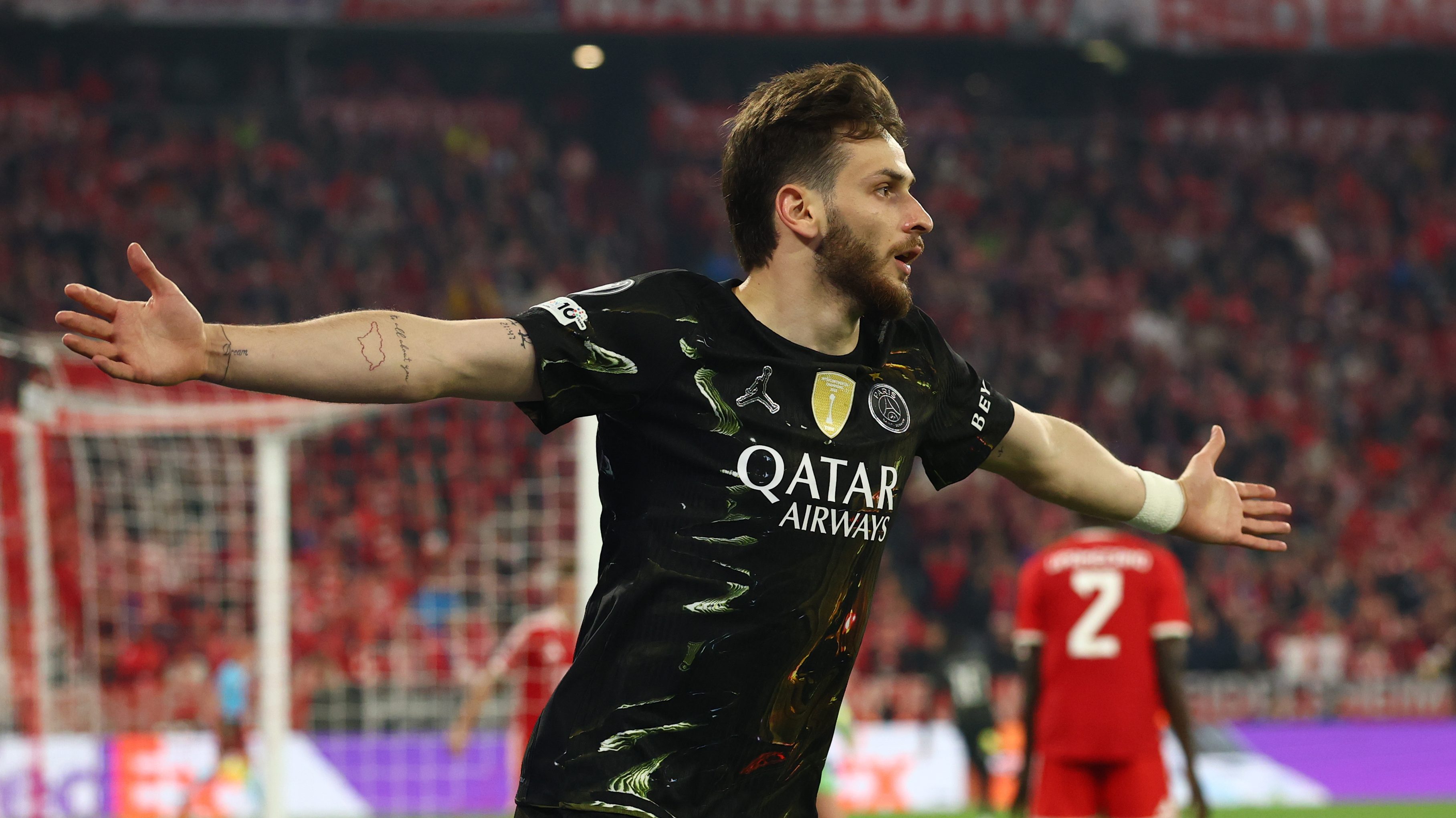 Hvicsa Kvarachelia a Bayern München ellen.
