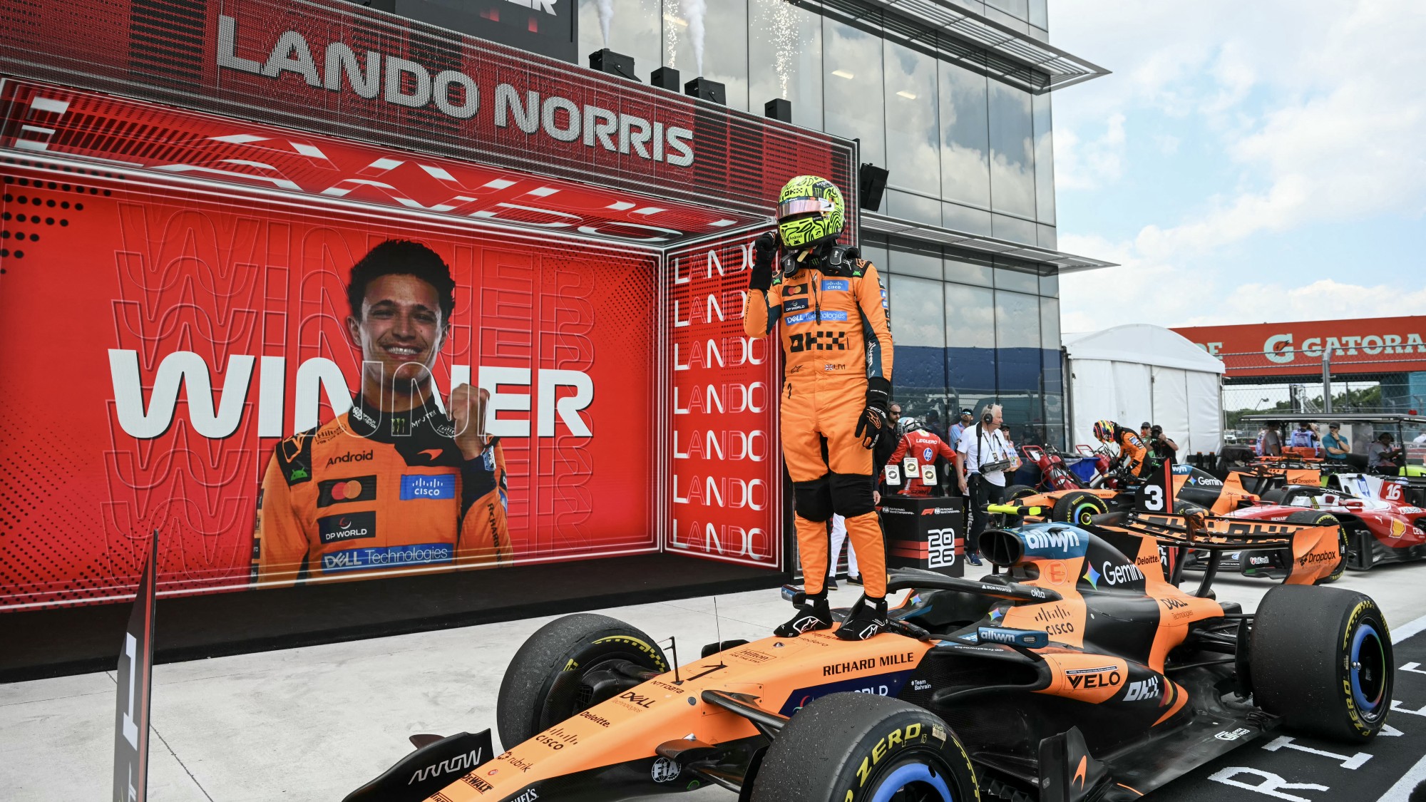 Lando Norris nyerte a miami sprintfutamot.