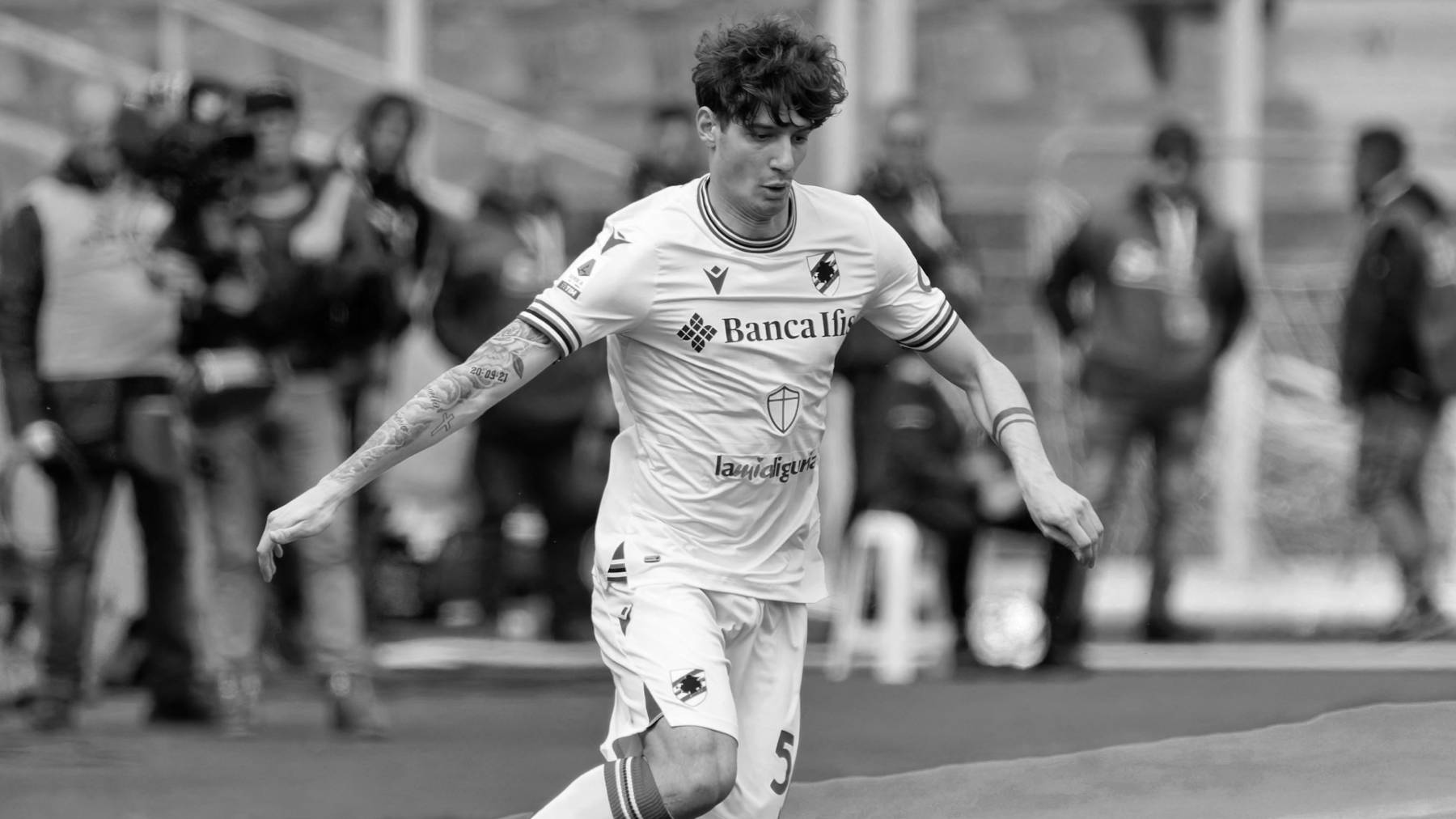 Marios Oikonomou (UC Sampdoria) during the italian soccer Serie A match US Lecce vs UC Sampdoria on April 16, 2023 at the Via Del Mare stadium in Lecce, Italy (Photo by Emmanuele Mastrodonato/LiveMedia/NurPhoto)