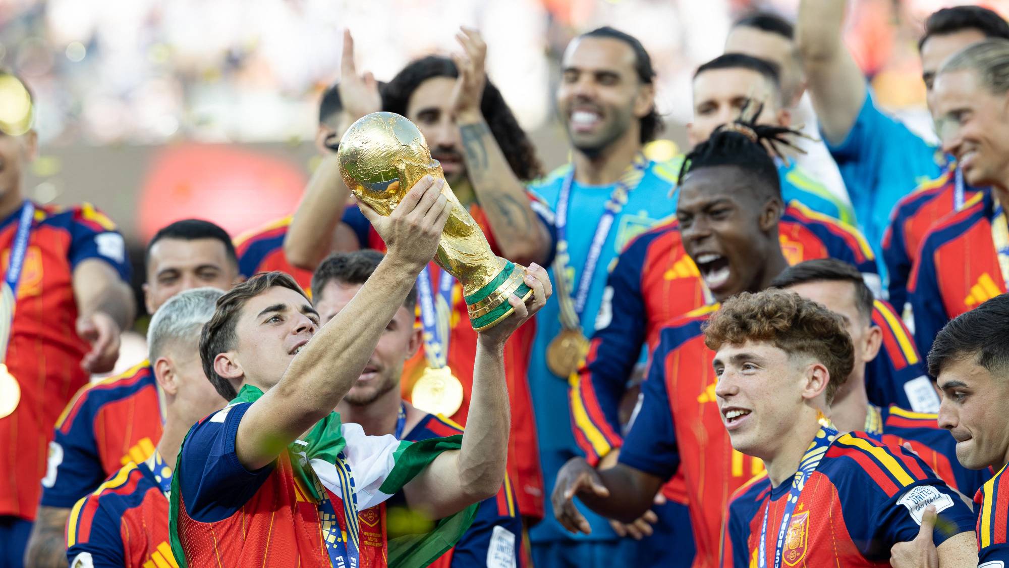 Spain’s #9 midfielder Gavi, looks on the FIFA World Cup Trophy, during FIFA World Cup 2026, Spain vs Argentina, Final, match 104 at the New York/New Jersey Stadium in East Rutherford on July 19, 2026.