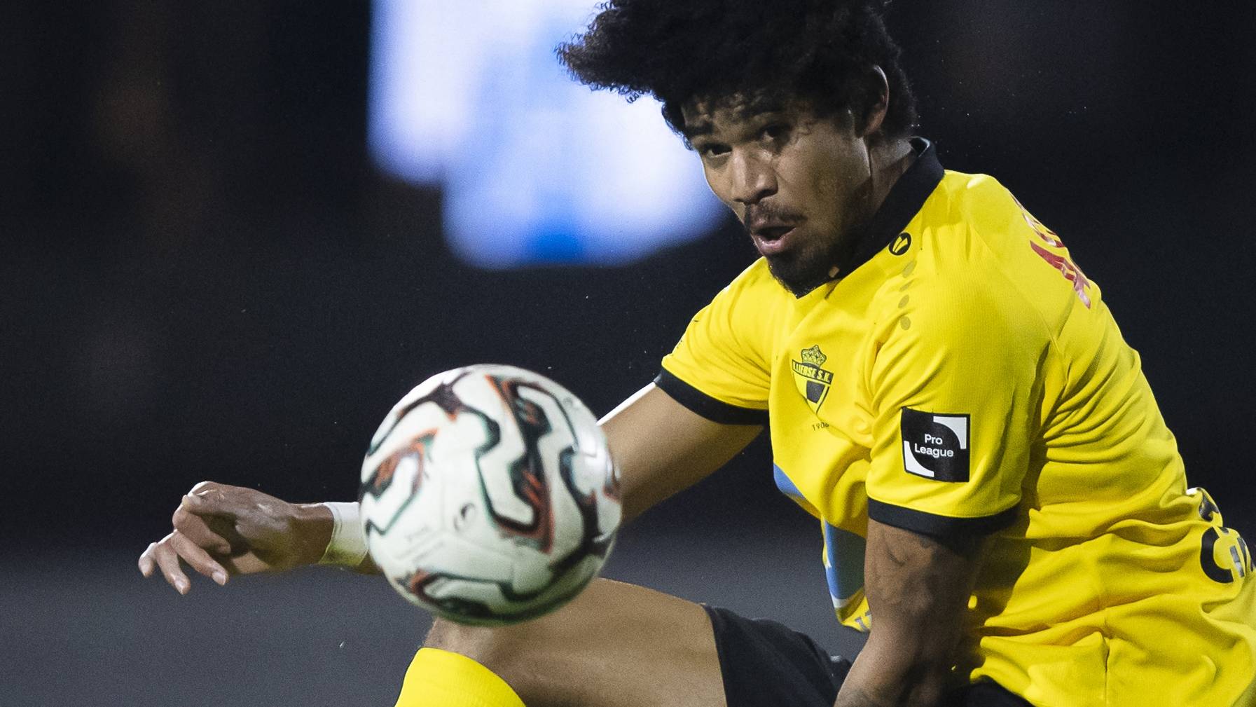 Lierse's Bryan Adinany pictured in action during a soccer game between Lierse SK and KV Kortrijk, Tuesday 16 December 2025 in Lier, on day 18 of the 2025-2026 'Challenger Pro League' 1B second division of the Belgian championship. BELGA PHOTO KRISTOF VAN ACCOM