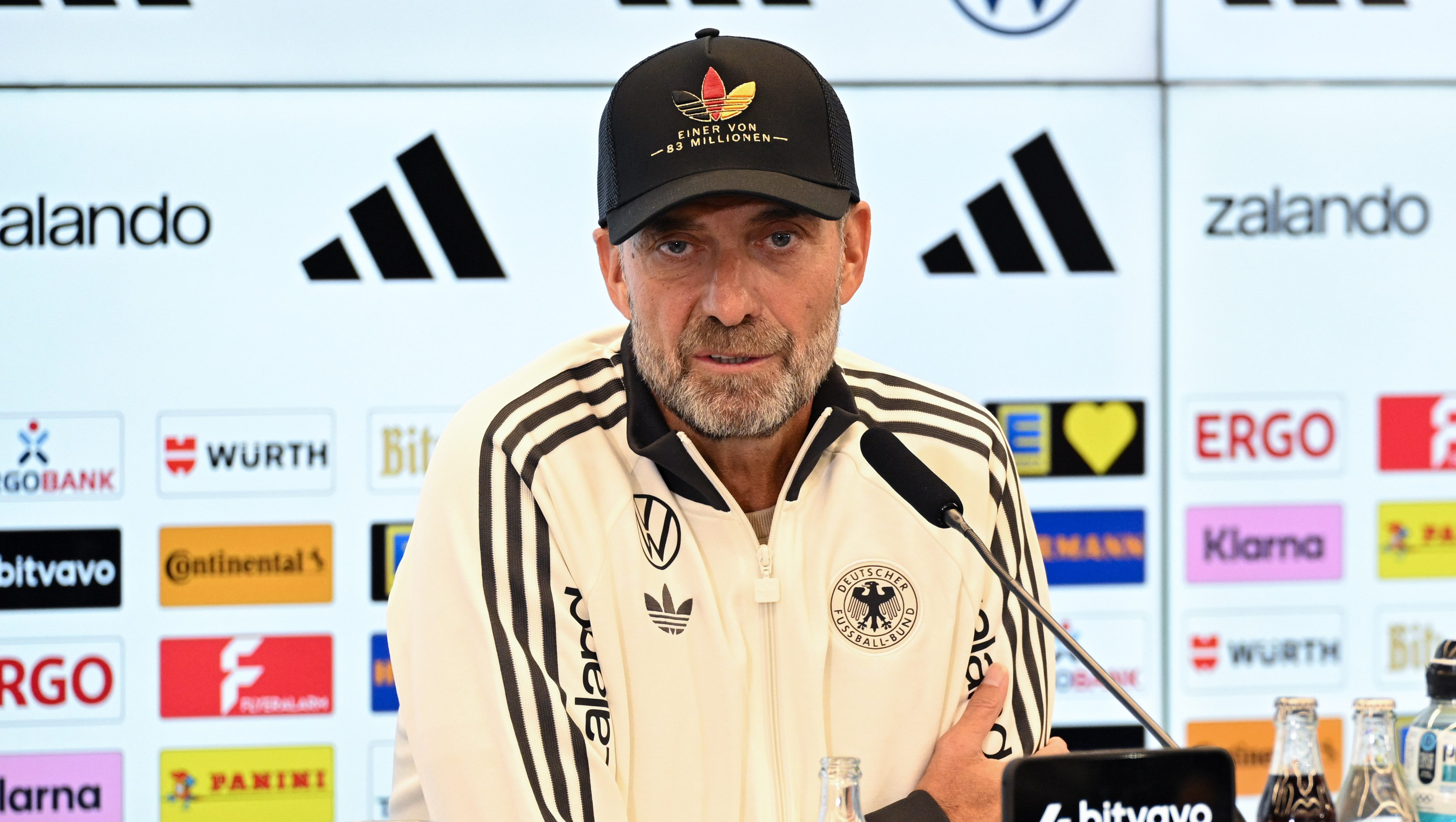 Jürgen Klopp a német válogatott sajtótájékoztatóján.