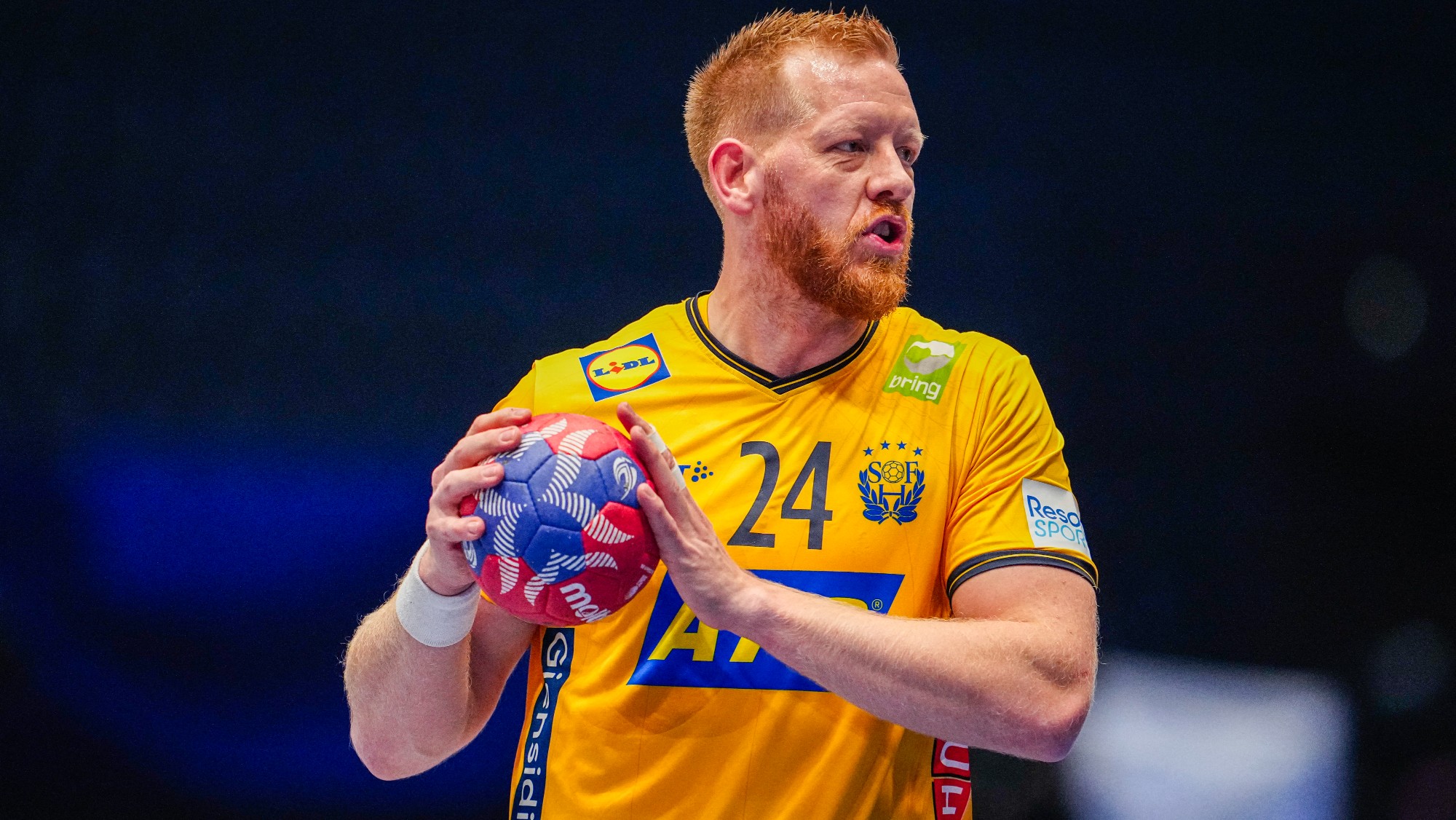 Sweden's centre back #24 Jim Gottfridsson shoots during the Preliminary Round Group F match between Chile and Sweden of the IHF Men's Handball World Championship in Oslo, Norway on January 18, 2025.