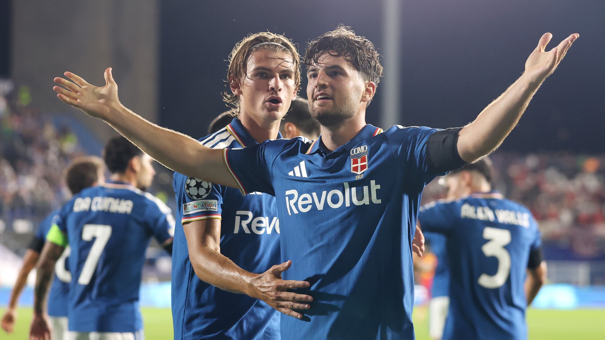 Martin Baturina ünnepel, miután gólt szerzett a Bajnokok Ligájában a Lipcse ellen.