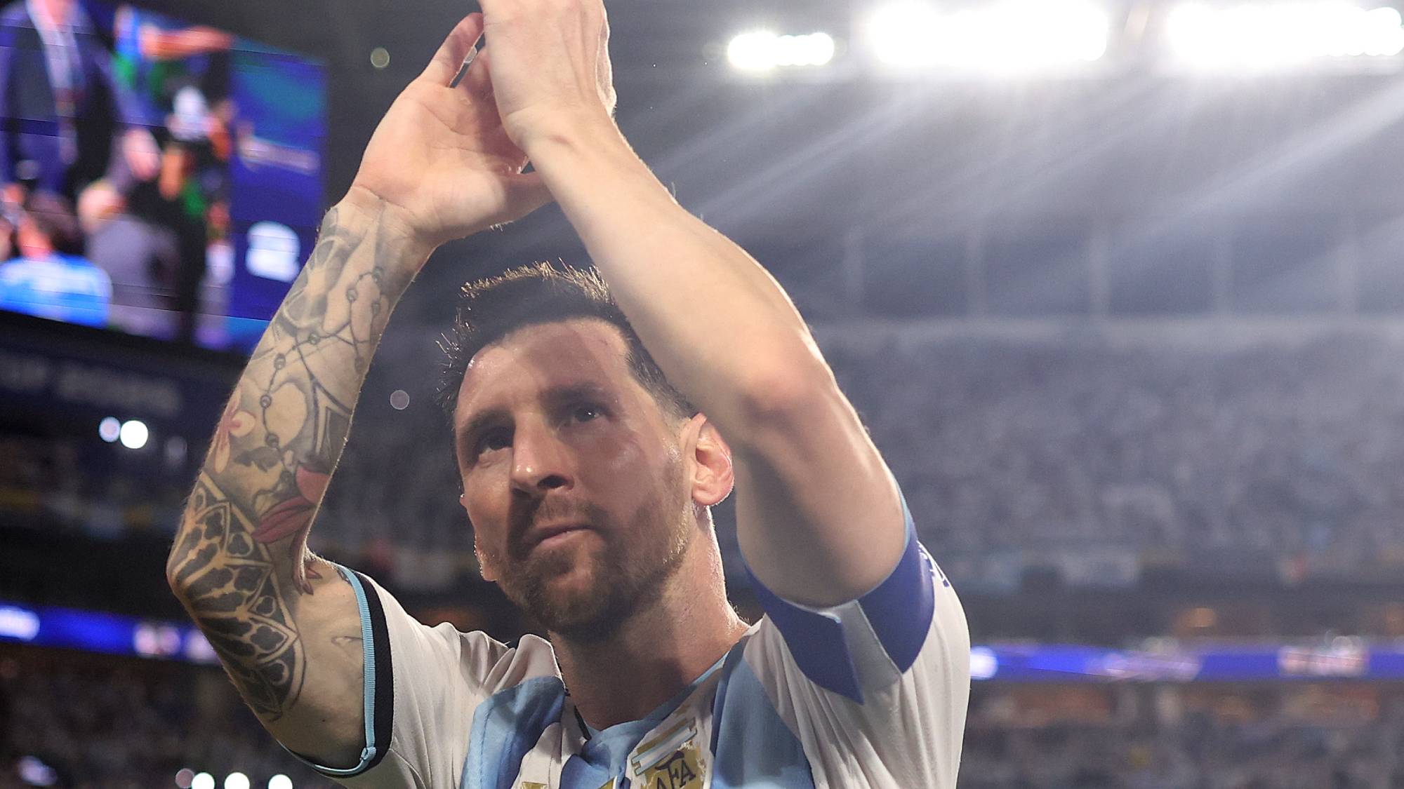 MIAMI GARDENS, FLORIDA - JULY 03: Lionel Messi #10 of Argentina applauds fans after the 3-2 win during the FIFA World Cup 2026 Round of 32 match between Argentina and Cabo Verde at Miami Stadium on July 03, 2026 in Miami Gardens, Florida. (Photo by Carmen Mandato - FIFA/FIFA via Getty Images)