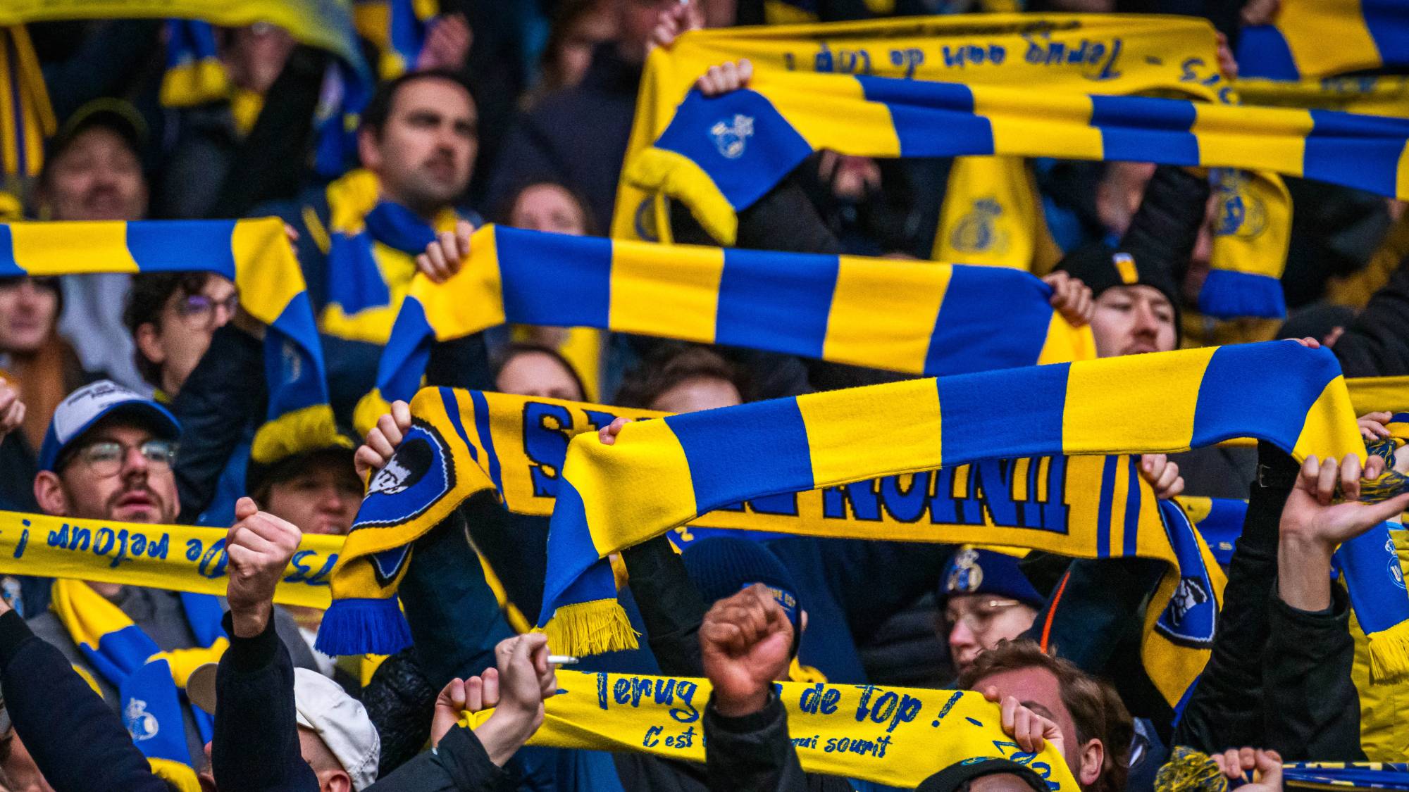 Ghent, East Flanders, Belgium, 26-11-2023. Royale Union Saint Gilles fans during an action of the Jupiler League Pro match KAA Gent vs Royale Union Saint Gilloise at the Ghelamco Arena. Photograph by Matteo Cogliati / Hans Lucas. Gand, Flandre orientale, Belgique, 26-11-2023. Supporter du Royale Saint Gilles au cours de une action du jeu du Jupiler League Pro match de football KAA Gent vs Royale Union Saint Gilloise a la Ghelamco Arena. Photographie de Matteo Cogliati / Hans Lucas.