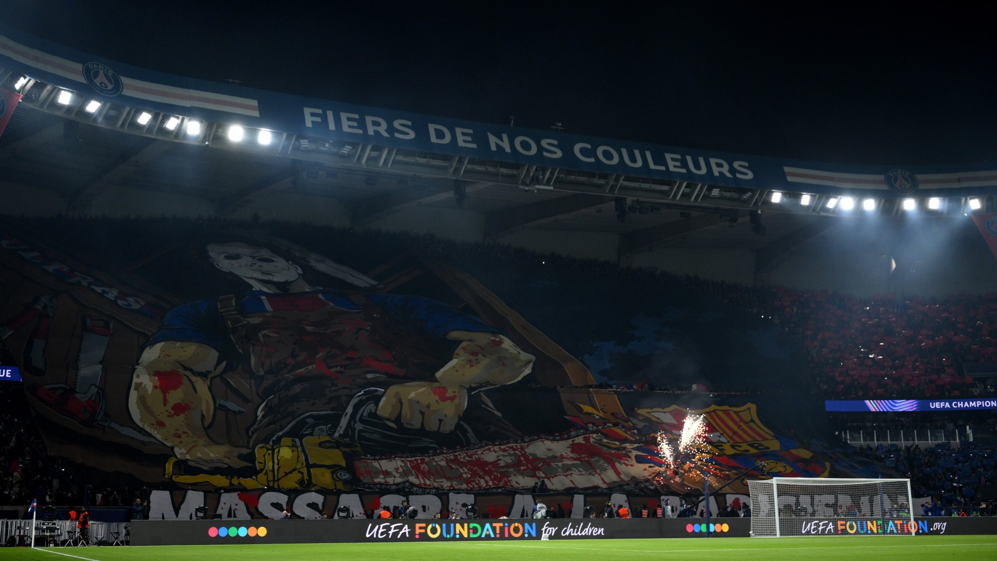 psg ultrák láncfűrészes molinó barcelona panasz bajnokok ligája