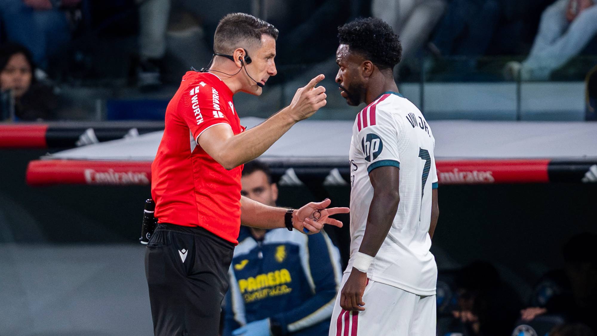 Referee Isidro Diaz de Mera Escuderos talks with Vinicius Junior of Real Madrid CF during the LaLiga EA Sports football match between Real Madrid CF and Villarreal CF at Estadio Bernabeu in Madrid, Spain, on October 10, 2026. (Photo by Alberto Gardin/NurPhoto)