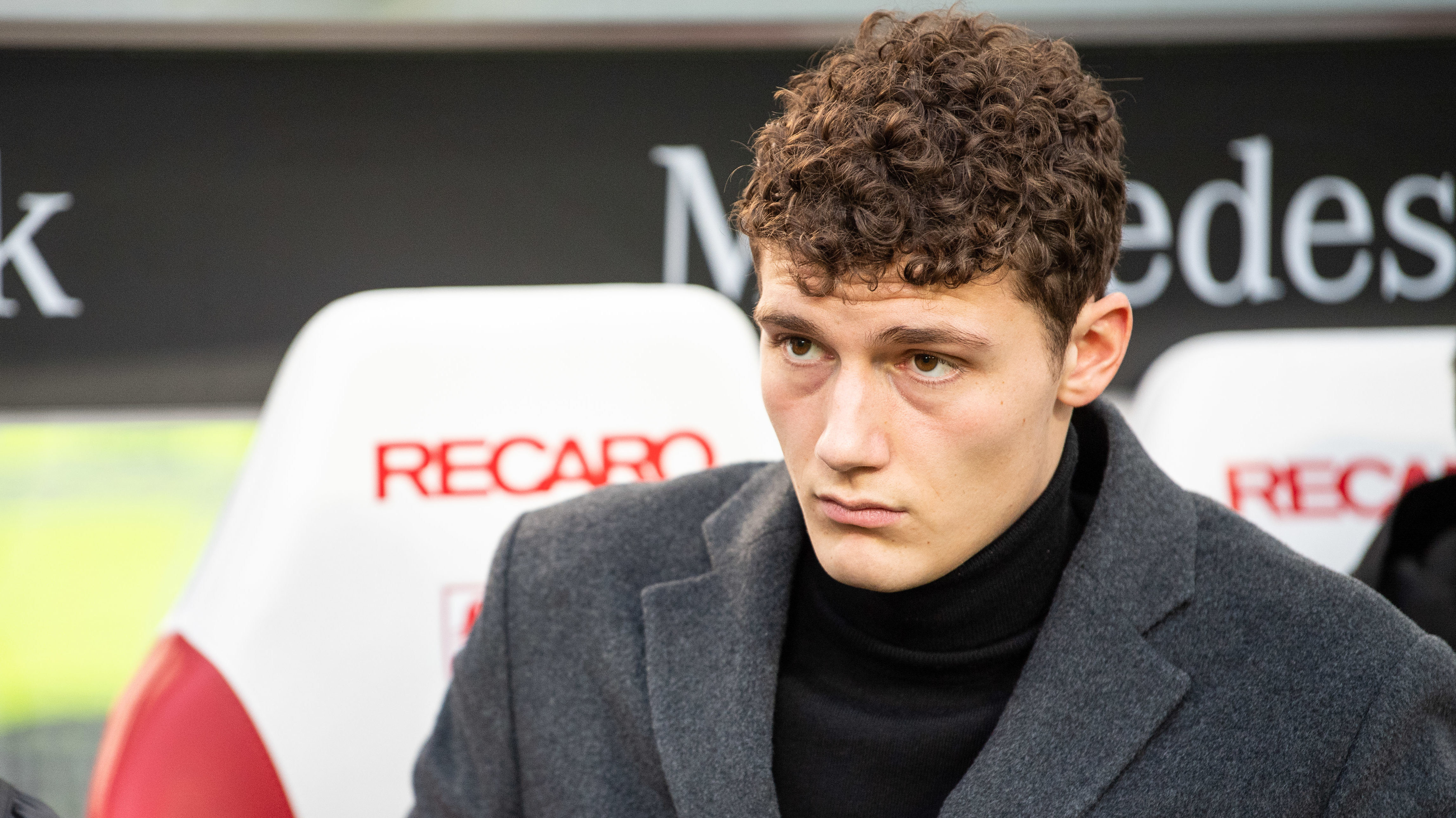 Бенжамен павар. Benjamin Pavard. Бенжамен сиксу. Ковач Беньямин. Benjamin Pavard 2023 year Bayern.